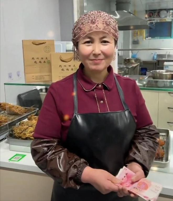 学逃生后续来了！网友表示：这嘉奖是不是低了PG电子麻将胡了2模拟器地震中高中生背起同(图7)